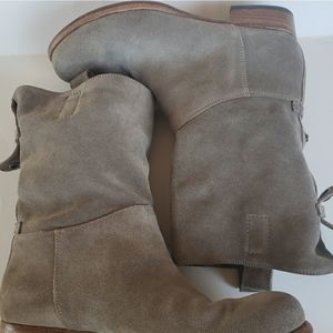 Alberto Fermani Gray Umbria Snapback Suede Booties Sz 8